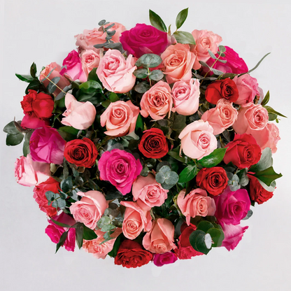 Arreglo de 50 Rosas Combinadas