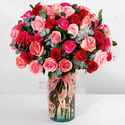Arreglo de 50 Rosas Combinadas