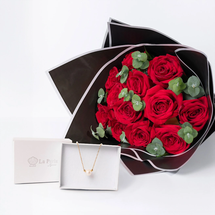 Collar Perla Cultiva con Rosas Rojas
