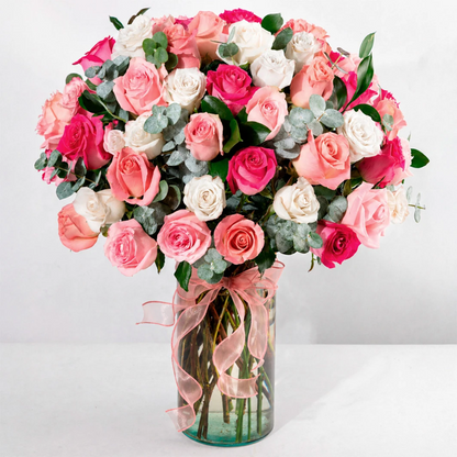 Arreglo de 50 Rosas Combinadas