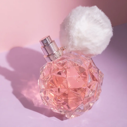 Toque de Dulzura con Perfume Ariana Grande "Ari" 100 ML